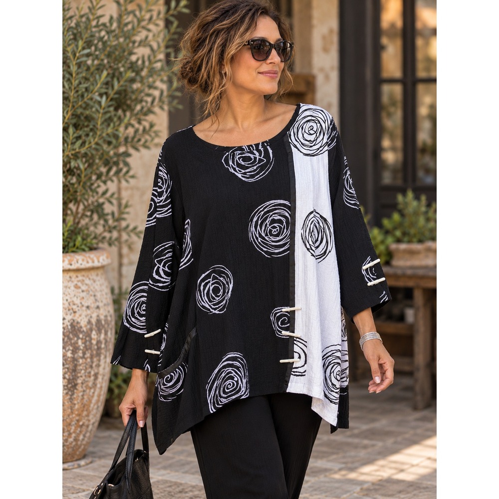 Ali Miles Black & White Swirl Crinkle Textured Tunic Toggle Accent Top Plus 1X